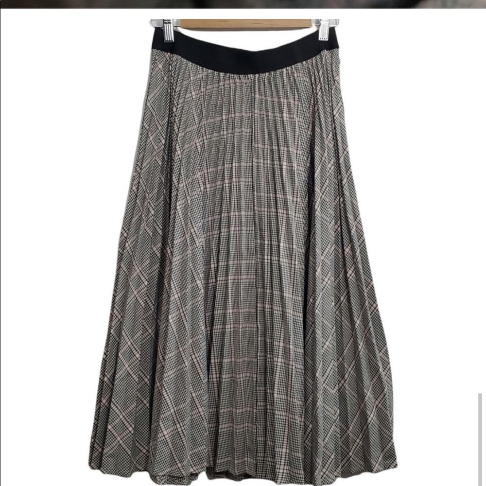 A new day midi skirt, aline, black and pink, size medium, elastic waist